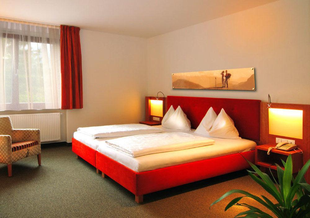 Hotel Clara Vahrn Екстер'єр фото